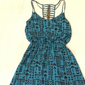 Three Pink Hearts dress sleeveless turquoise sizeM